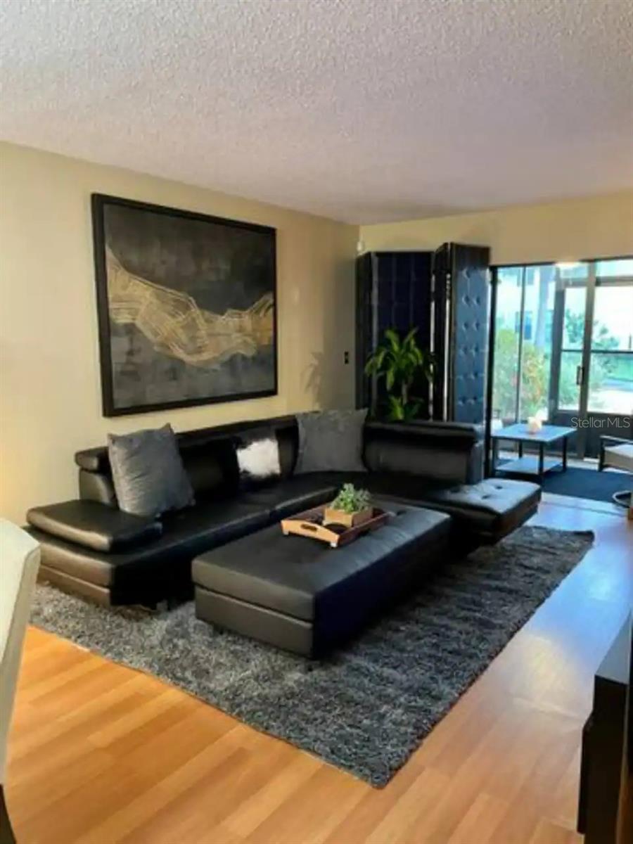 SOUTHPOINTE CONDO - Residential