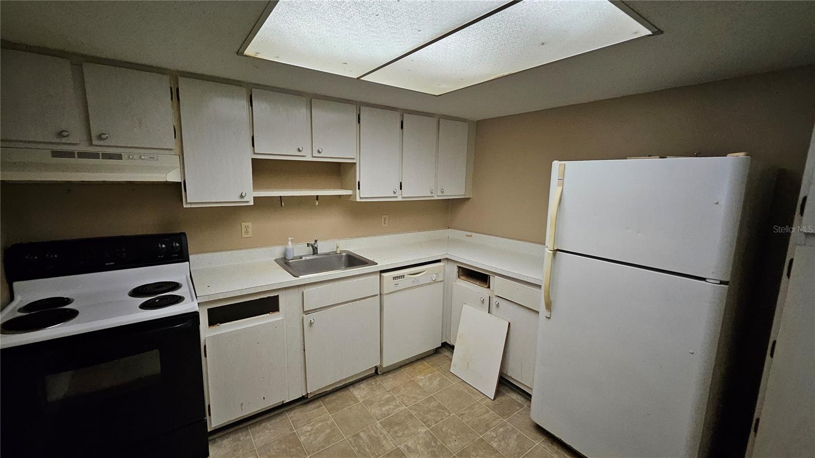 FAIRWAYS/SILVER SPGS SHRS CONDO - Residential