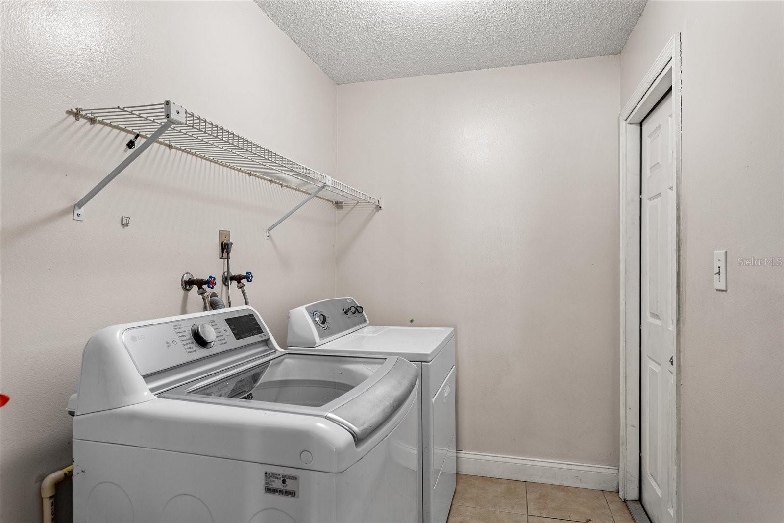 SAWMILL PH 01 - Residential