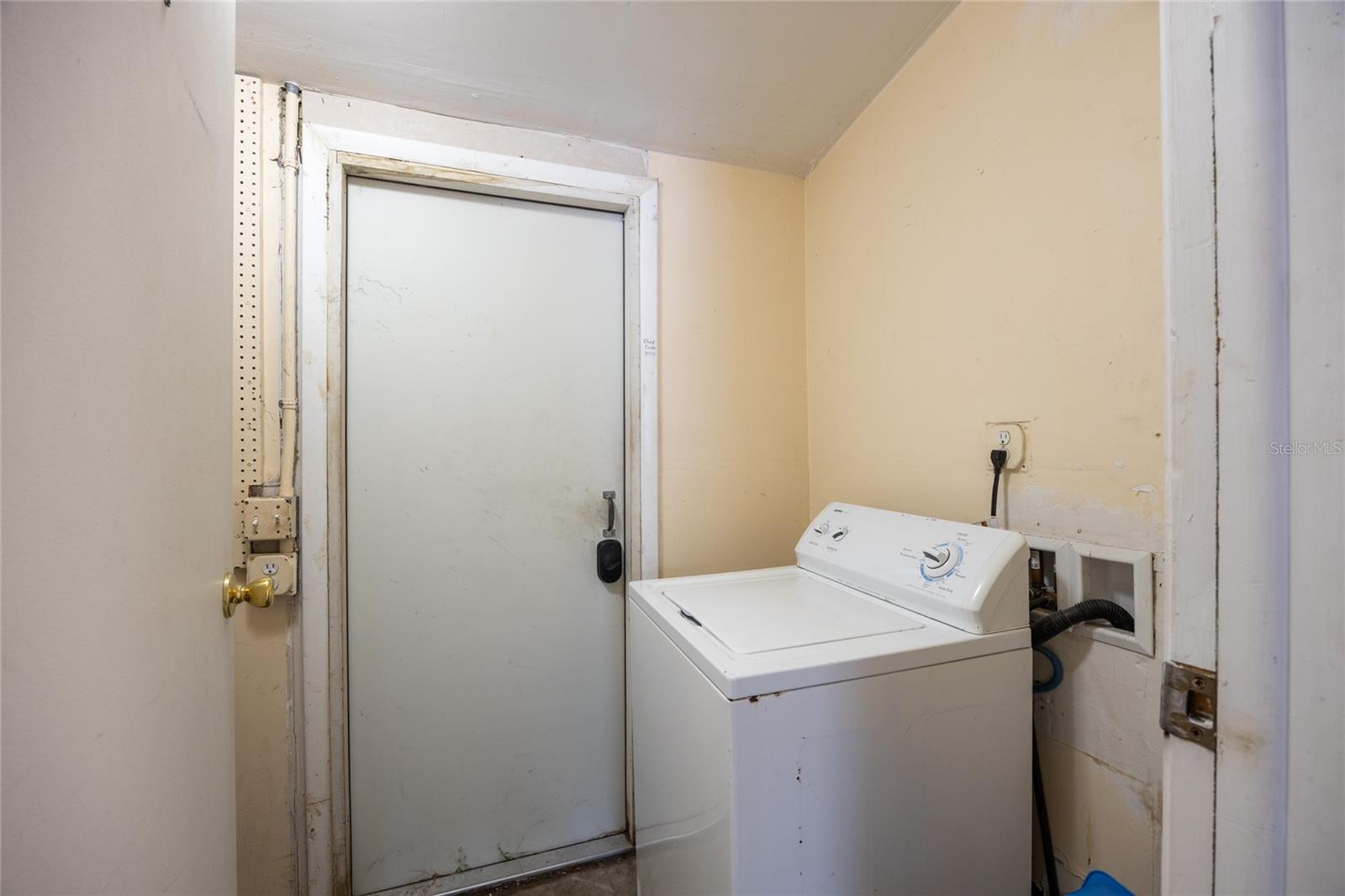 TRADEWINDS 3RD ADD - Residential