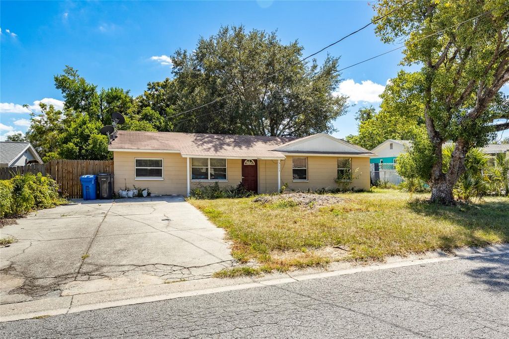 Photo of 5803 E 30th Avenue, Tampa, FL 33619 (MLS # TB8439816)