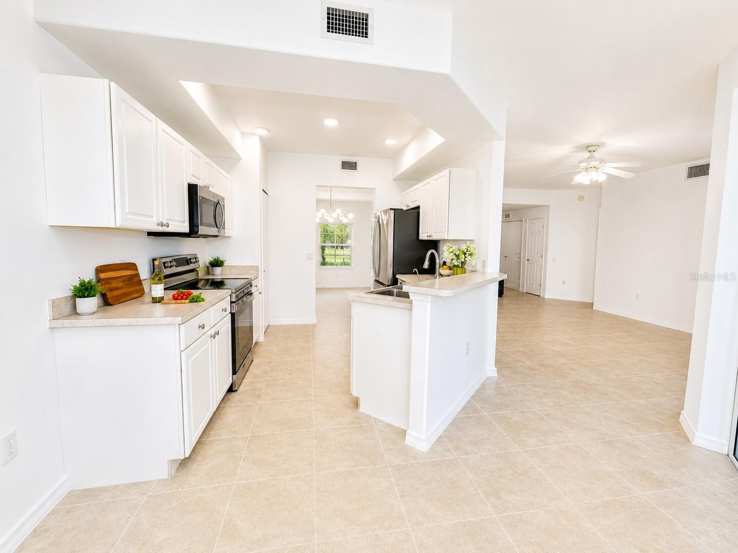 4463 CINNAMON DRIVE 2502