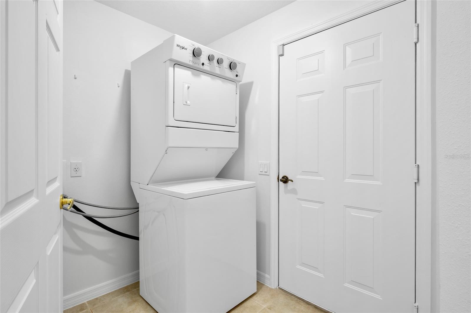 ARIELLE ON PALMER RANCH - Residential