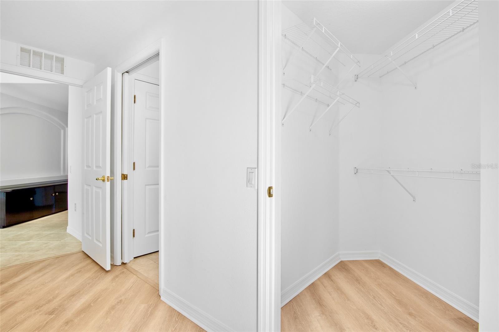 ARIELLE ON PALMER RANCH - Residential