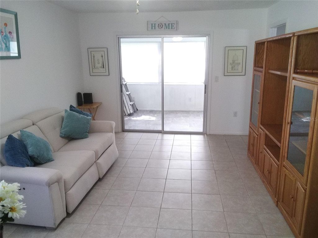 Photo of 390 301 Boulevard W #8D, Bradenton, FL 34205 (MLS # TB8404442)