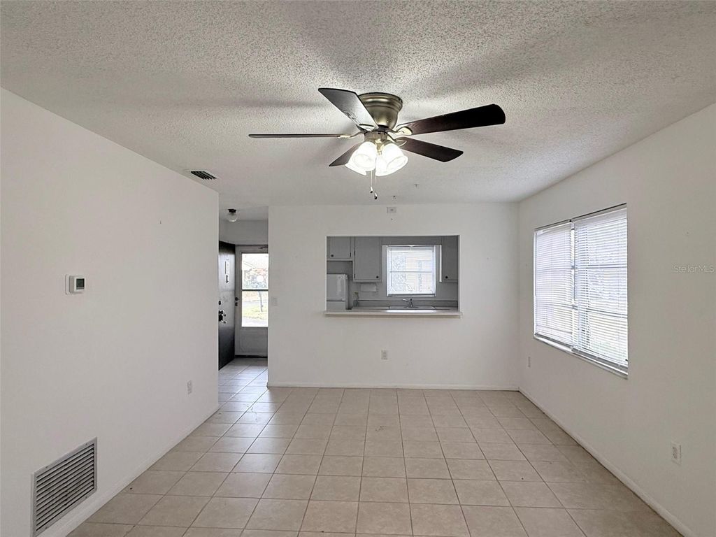 Photo of 390 301 Boulevard W #8D, Bradenton, FL 34205 (MLS # TB8404442)