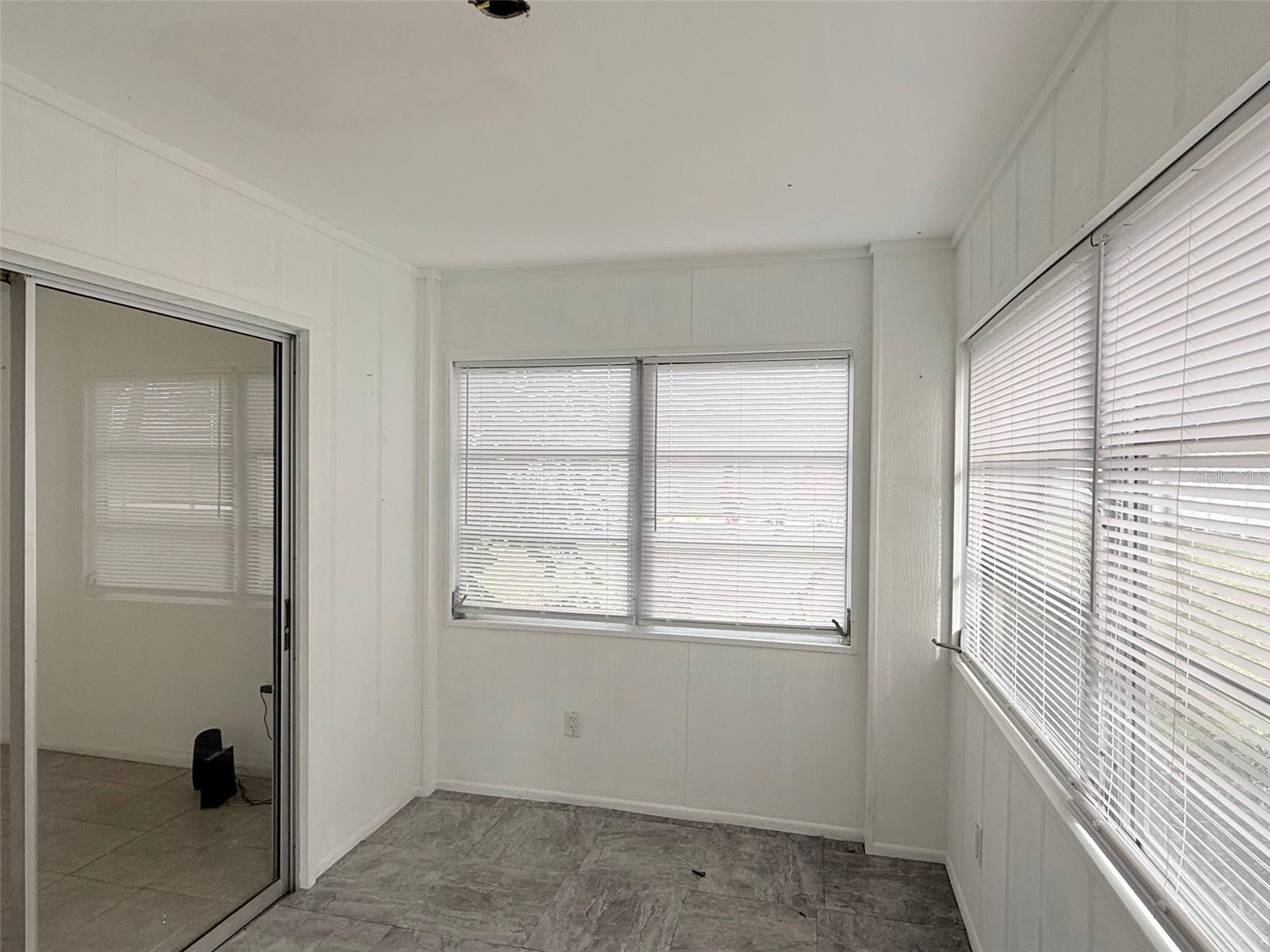 DESOTO SQUARE VILLAS PH I - Residential