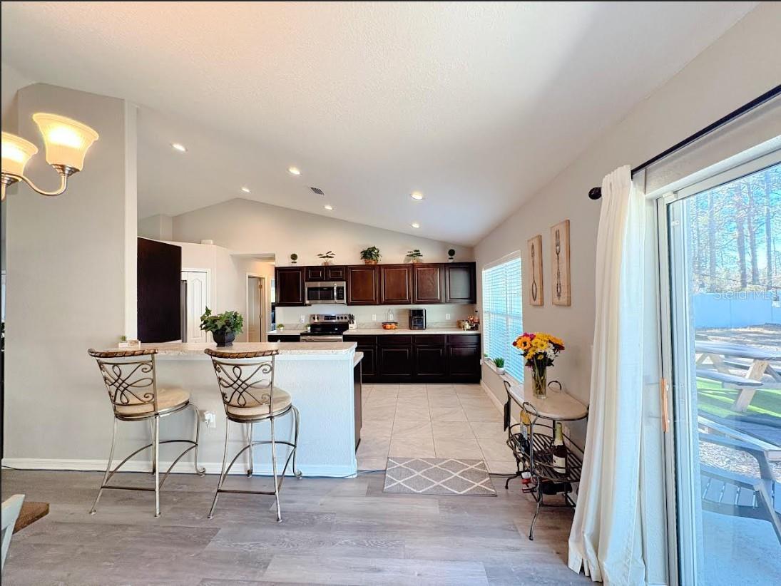 ROYAL HIGHLANDS - Residential