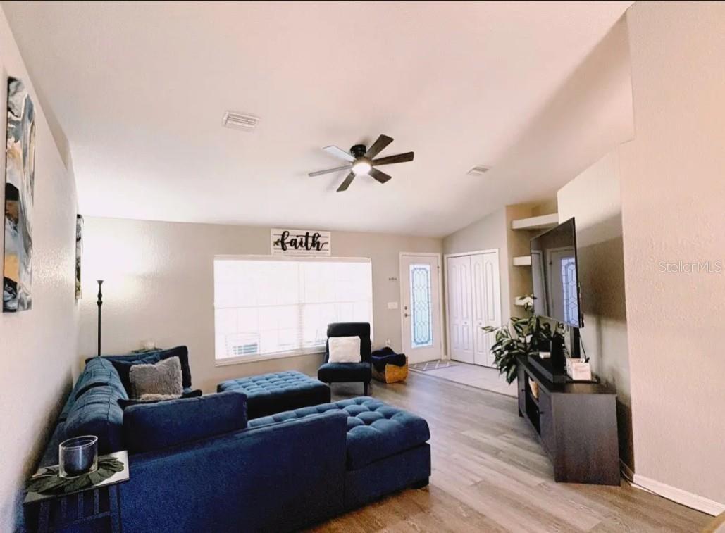 ROYAL HIGHLANDS - Residential