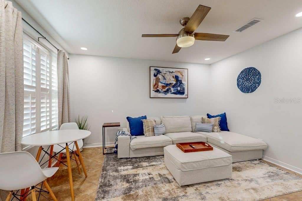 111 GULF WINDS COURT 111