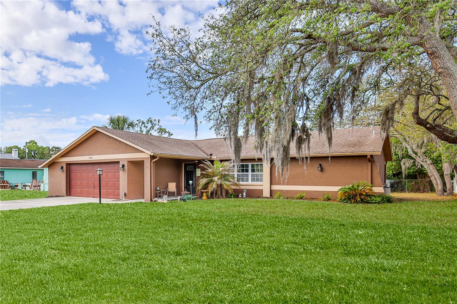 SPRING HILL - Residential