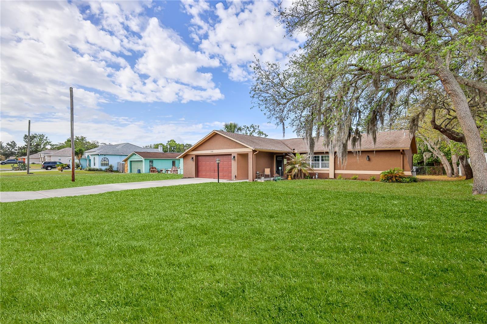 SPRING HILL - Residential