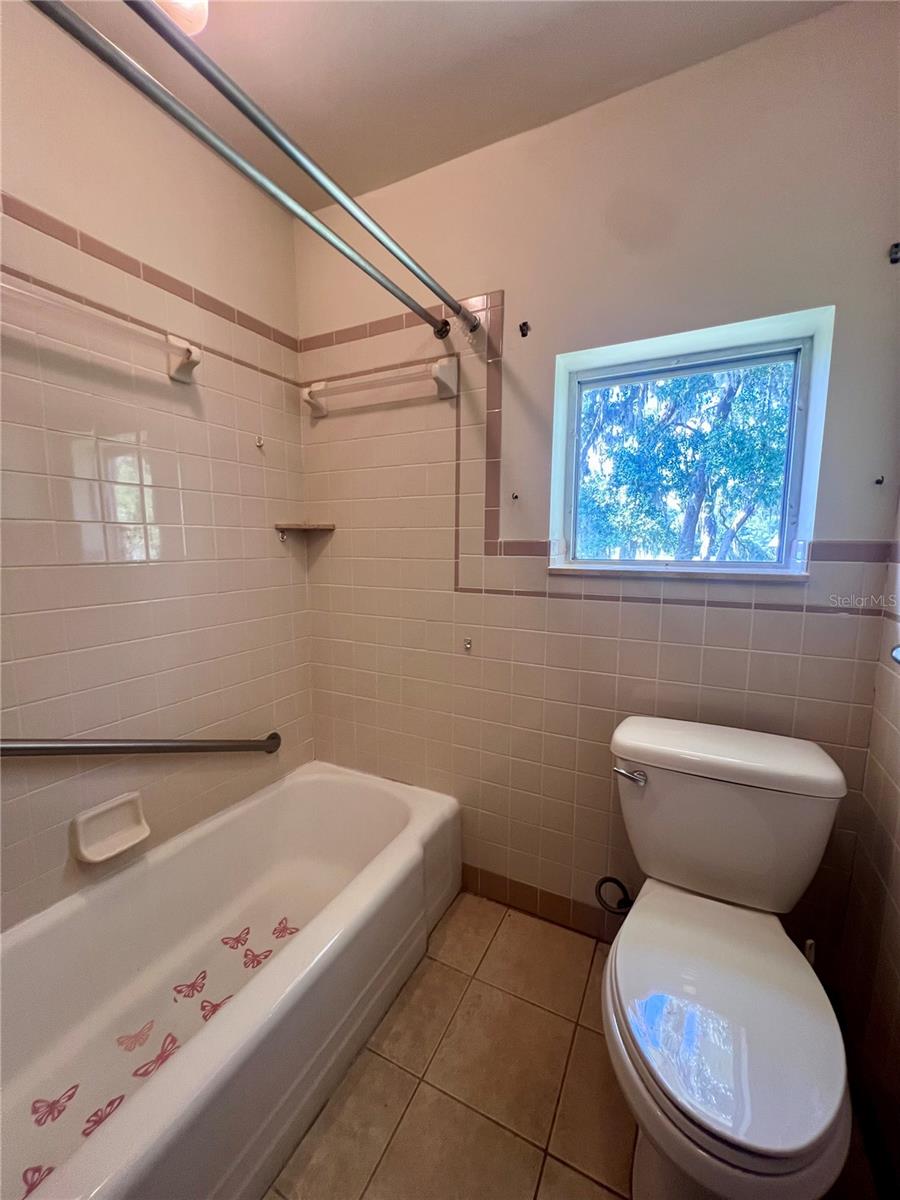 HILLCREST ESTATES - Residential