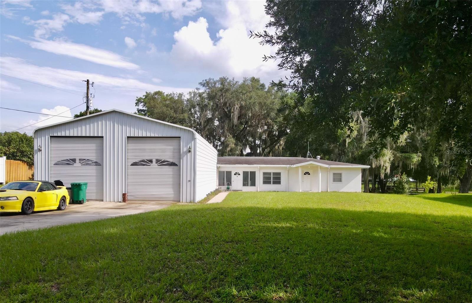 407 HUNTING LODGE DRIVE