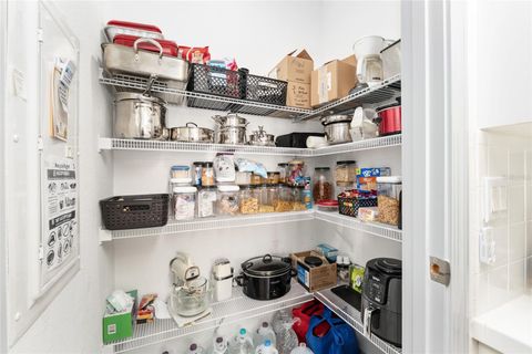 Tiny photo for 563 SW 78th Court, Ocala, FL 34474 (MLS # GC538061)