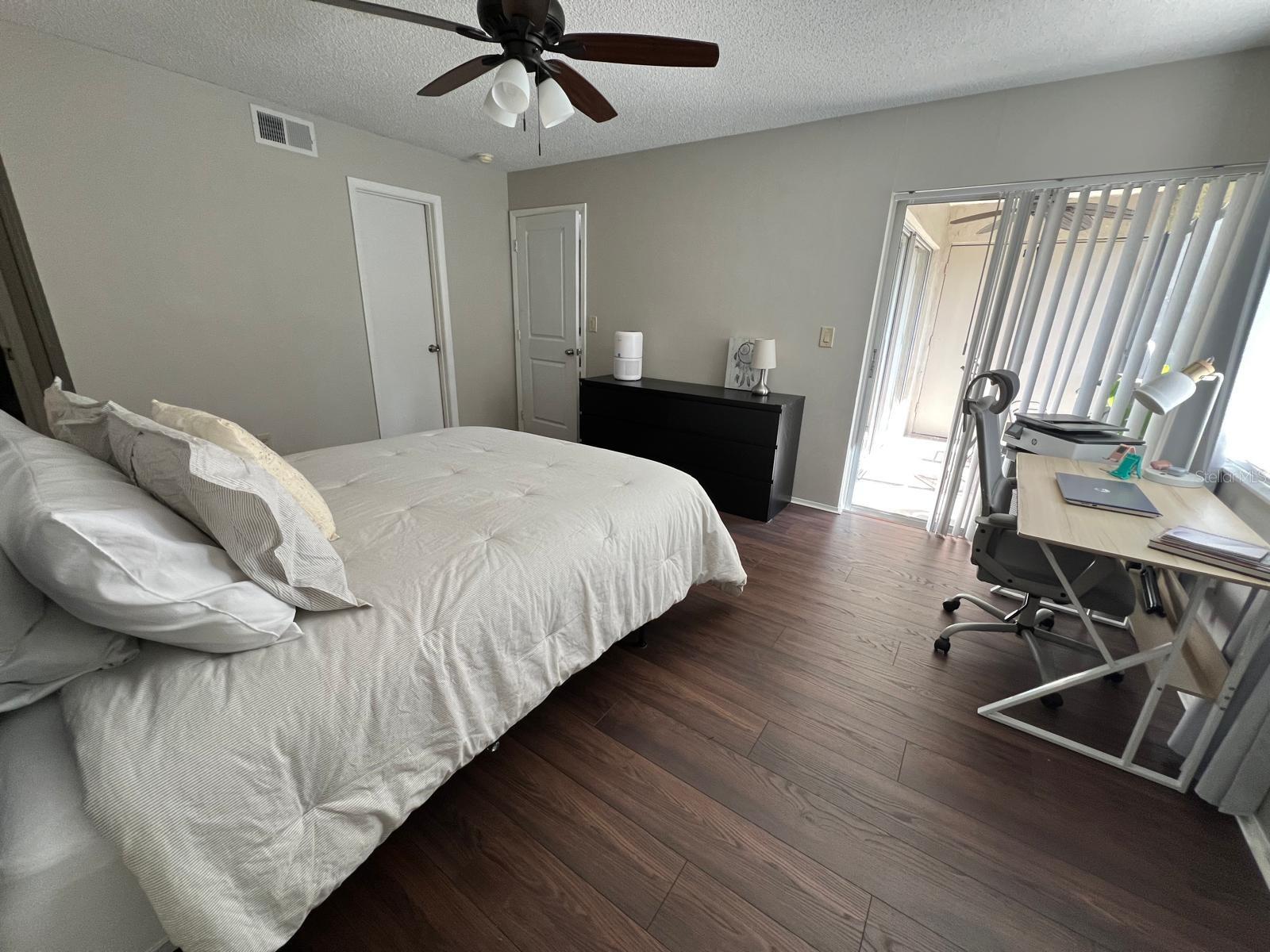 EAST LAKE WOODLANDS CYPRESS ESTATES - Residential Lease