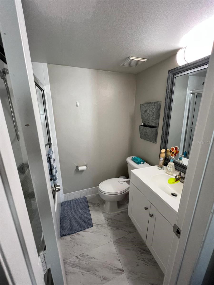 EAST LAKE WOODLANDS CYPRESS ESTATES - Residential Lease