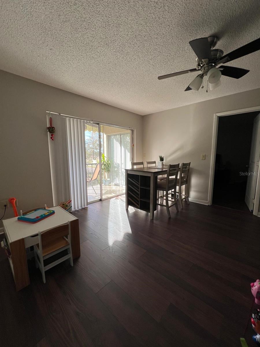 EAST LAKE WOODLANDS CYPRESS ESTATES - Residential Lease