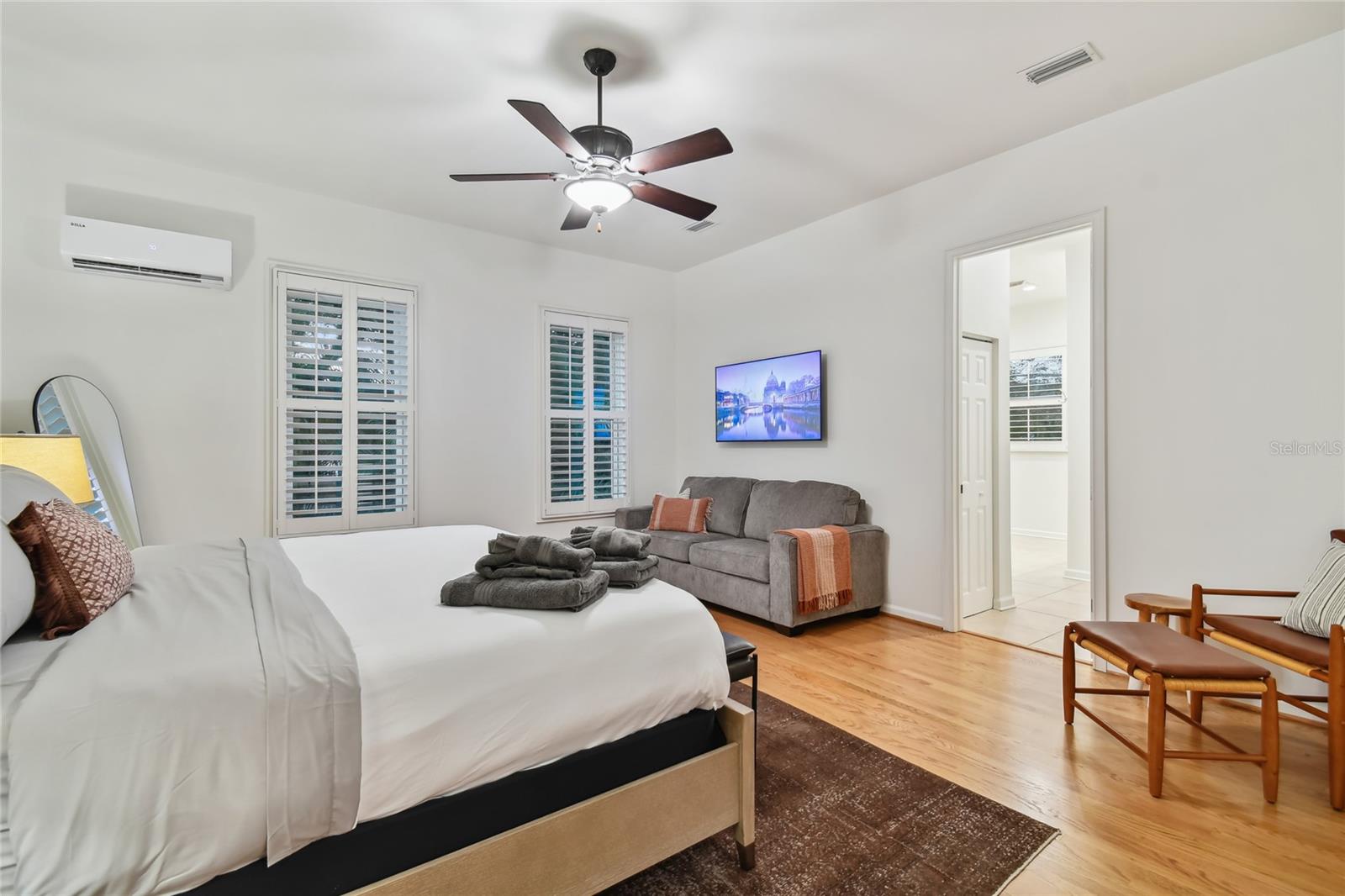 LINGERLONG - Residential