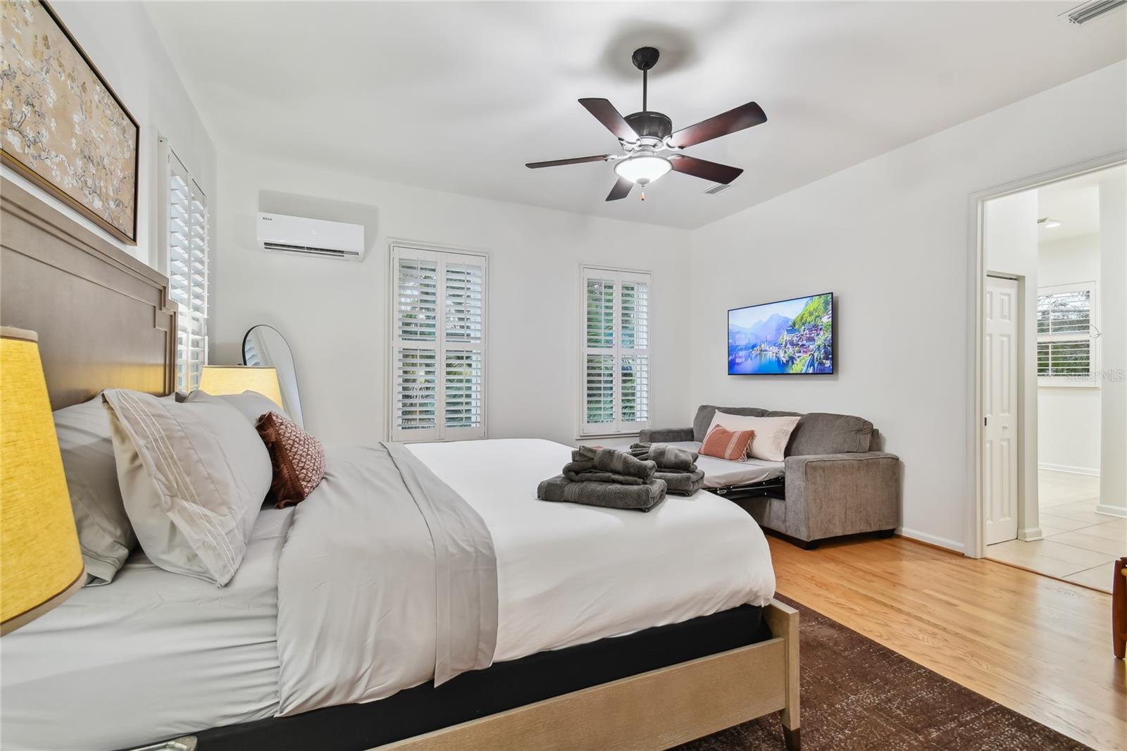 LINGERLONG - Residential