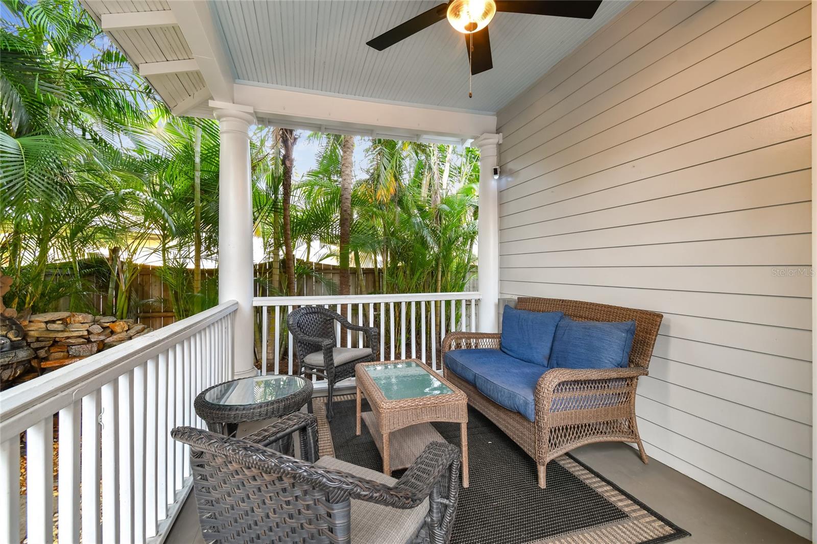 LINGERLONG - Residential