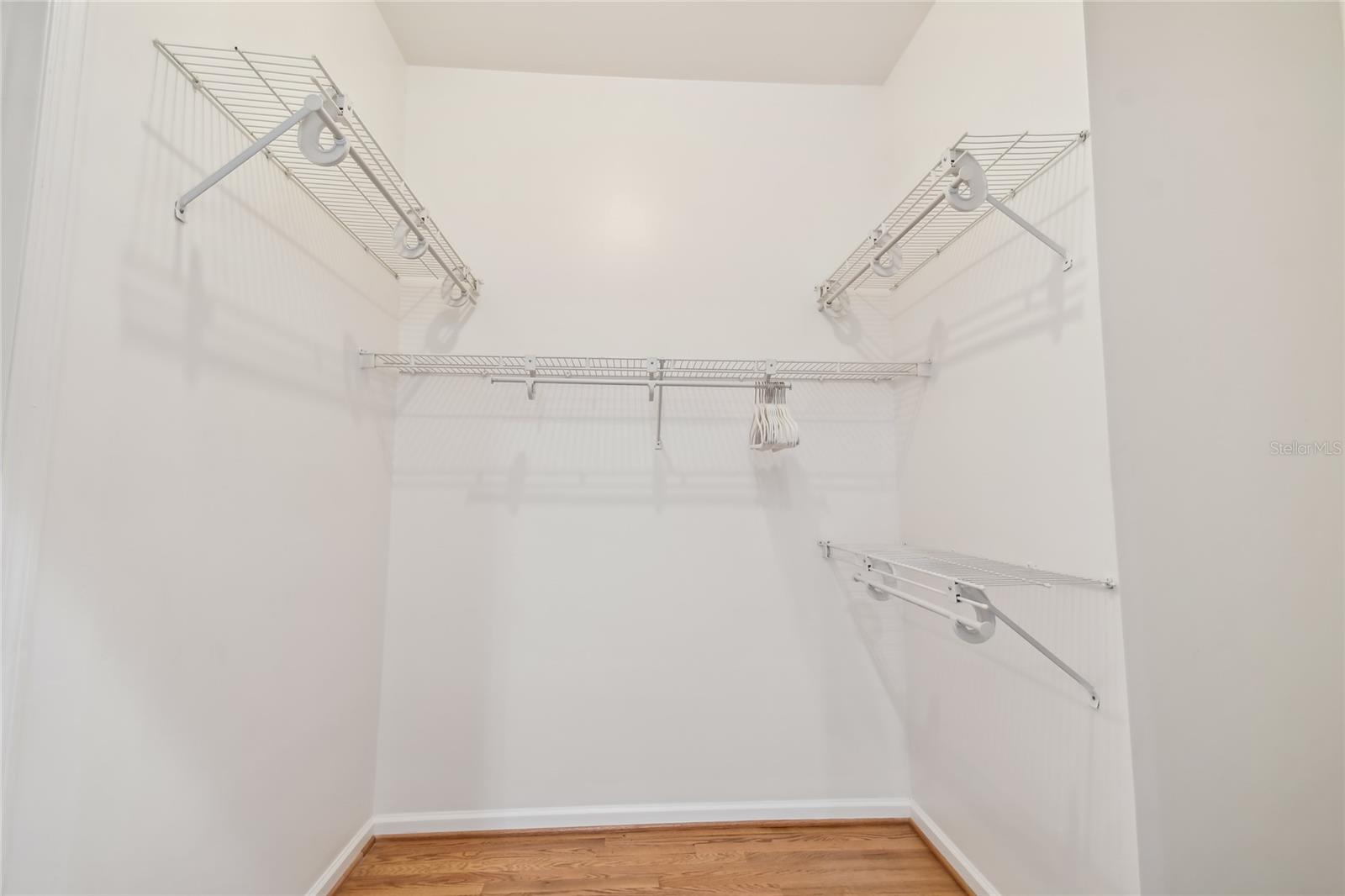 LINGERLONG - Residential