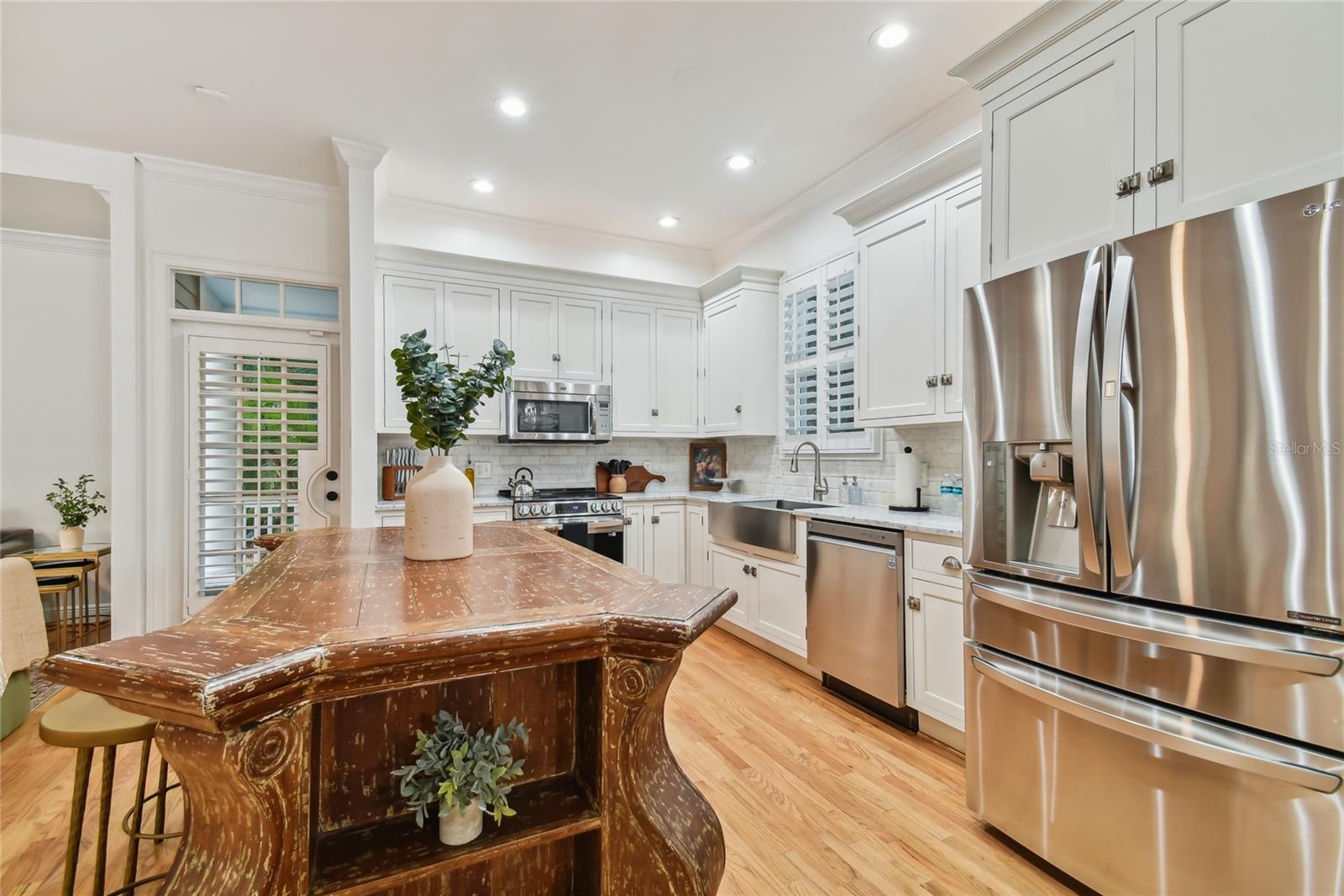 LINGERLONG - Residential