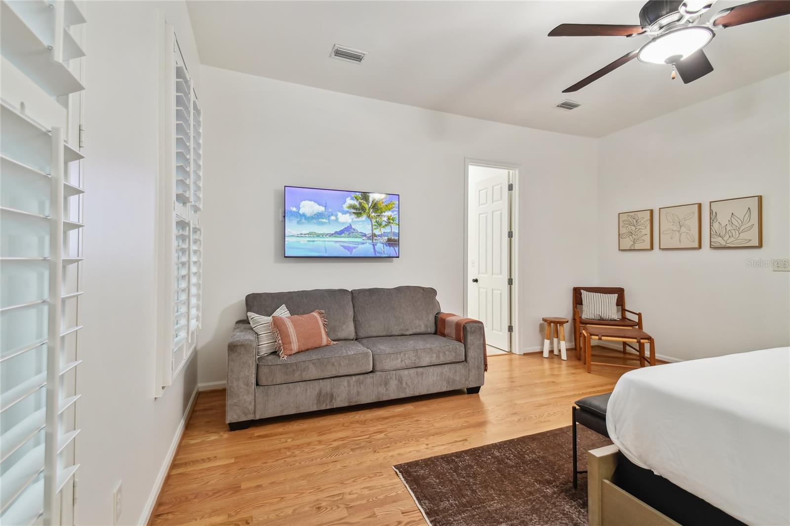 LINGERLONG - Residential