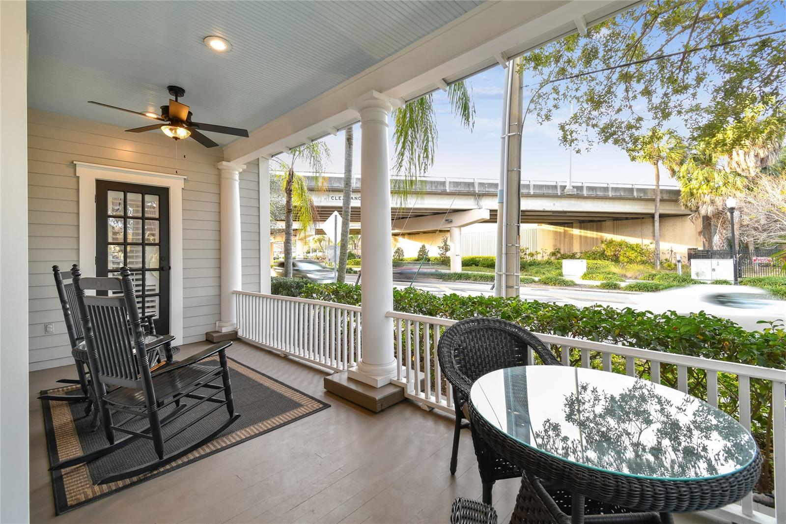 LINGERLONG - Residential