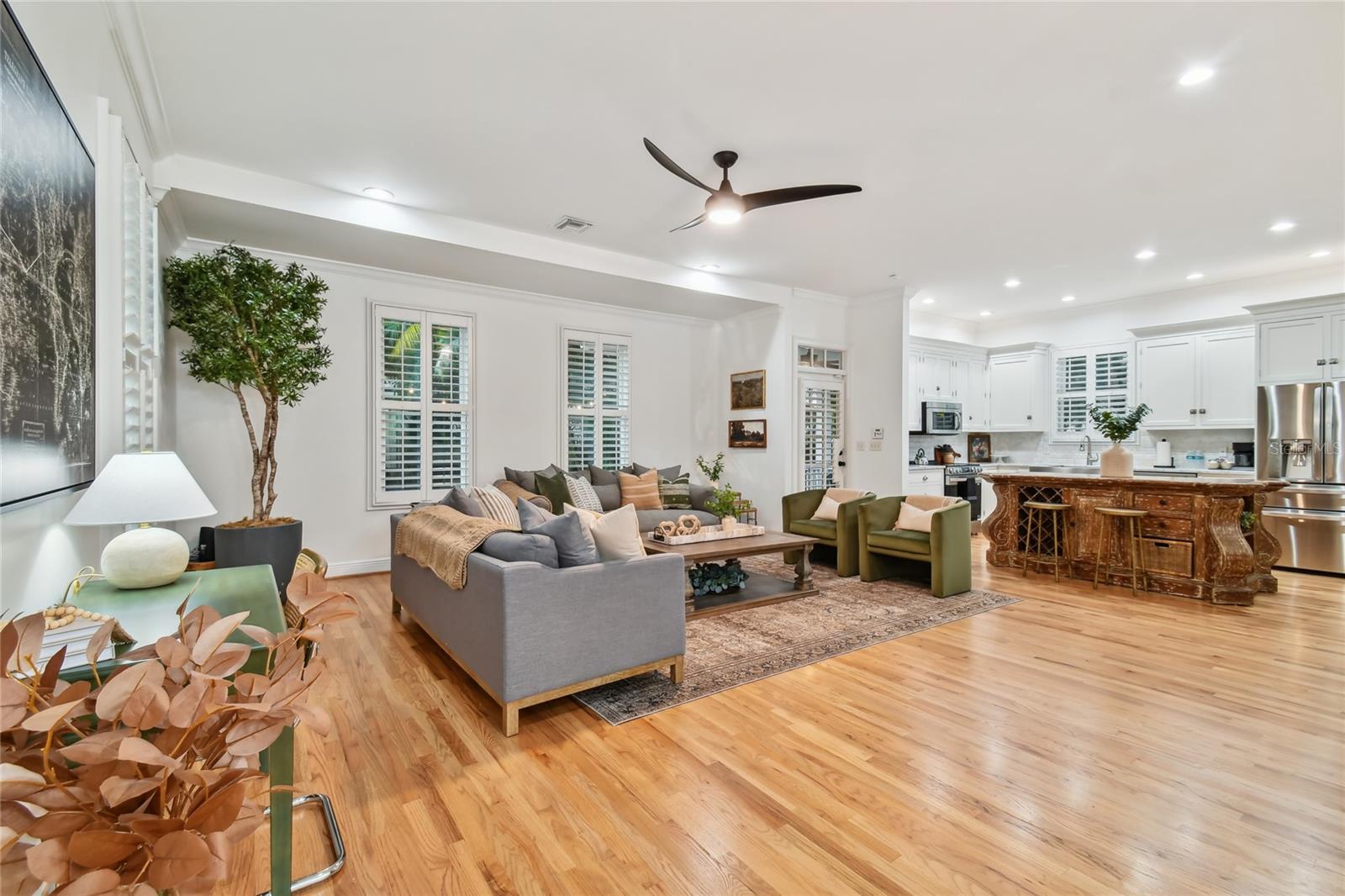 LINGERLONG - Residential