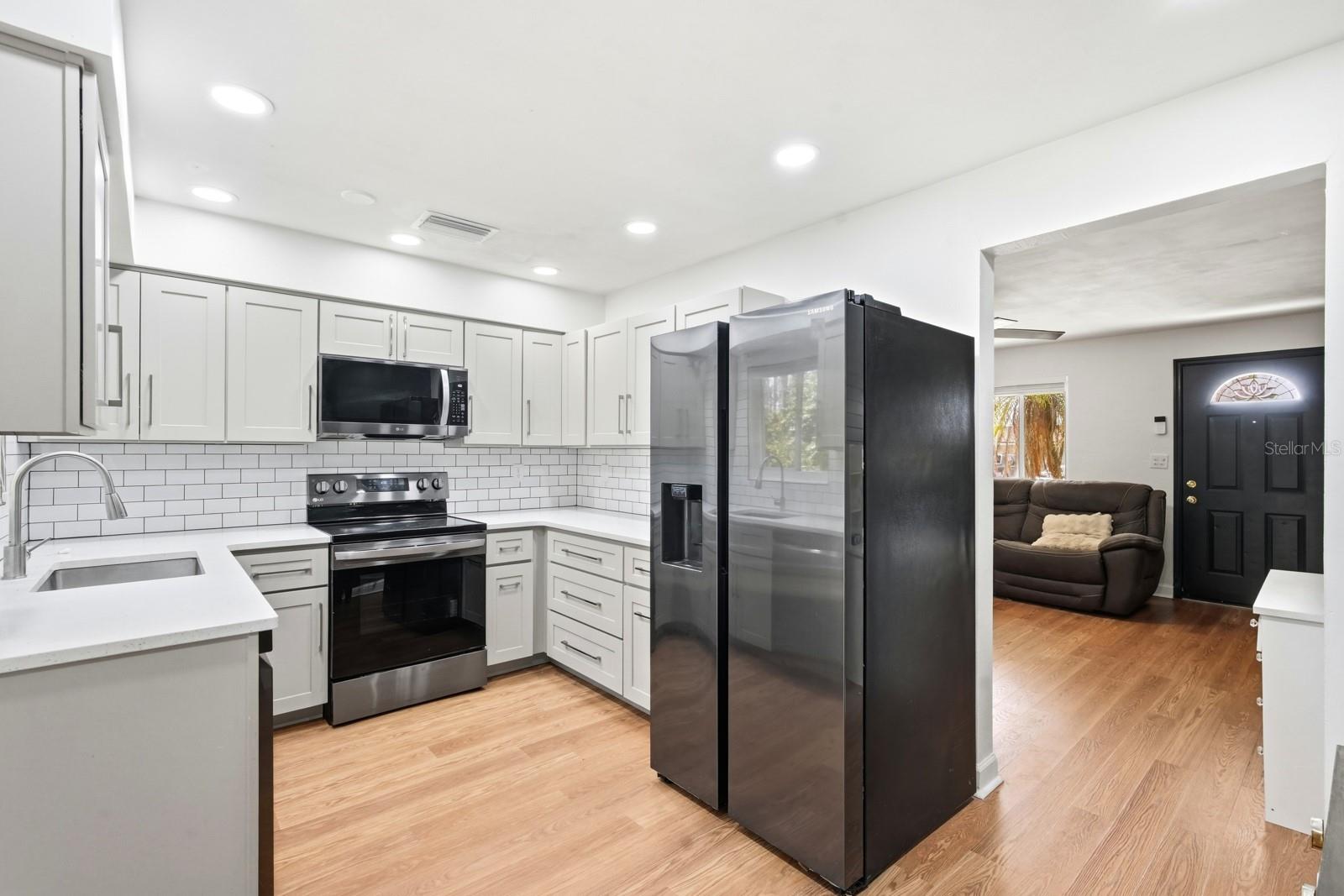 HANNA LT 14 BLK 20 M & C HOLLY HILL - Residential