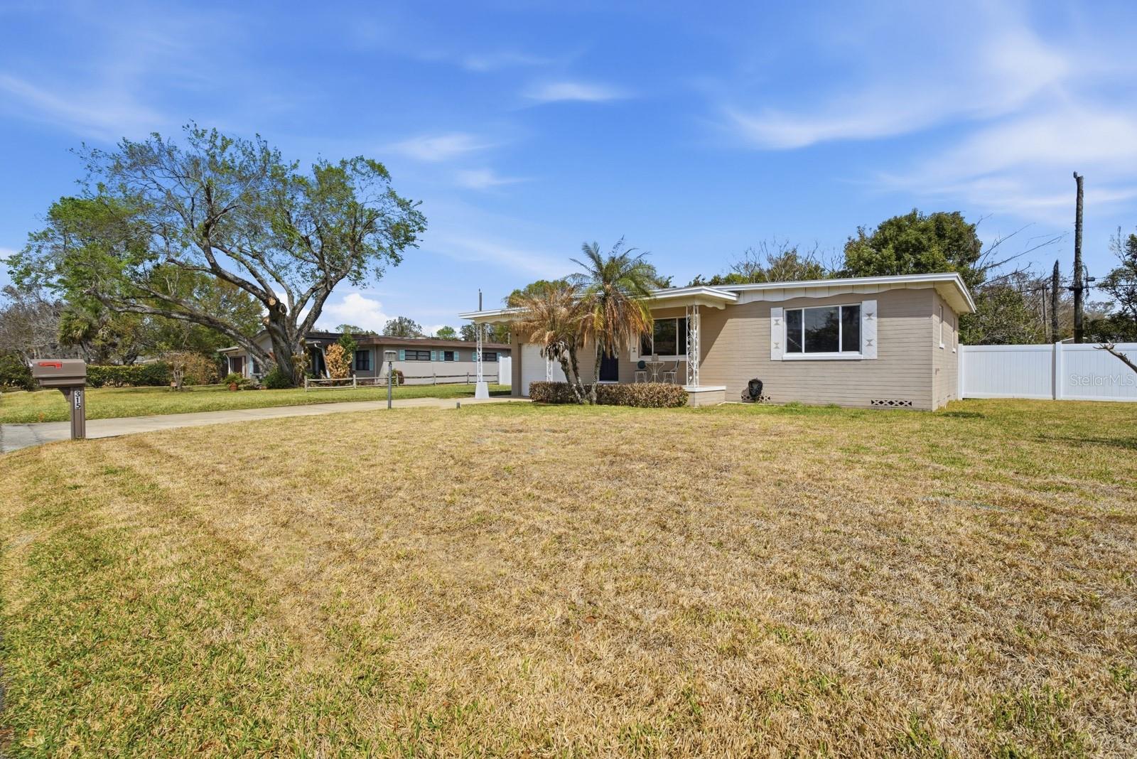 HANNA LT 14 BLK 20 M & C HOLLY HILL - Residential