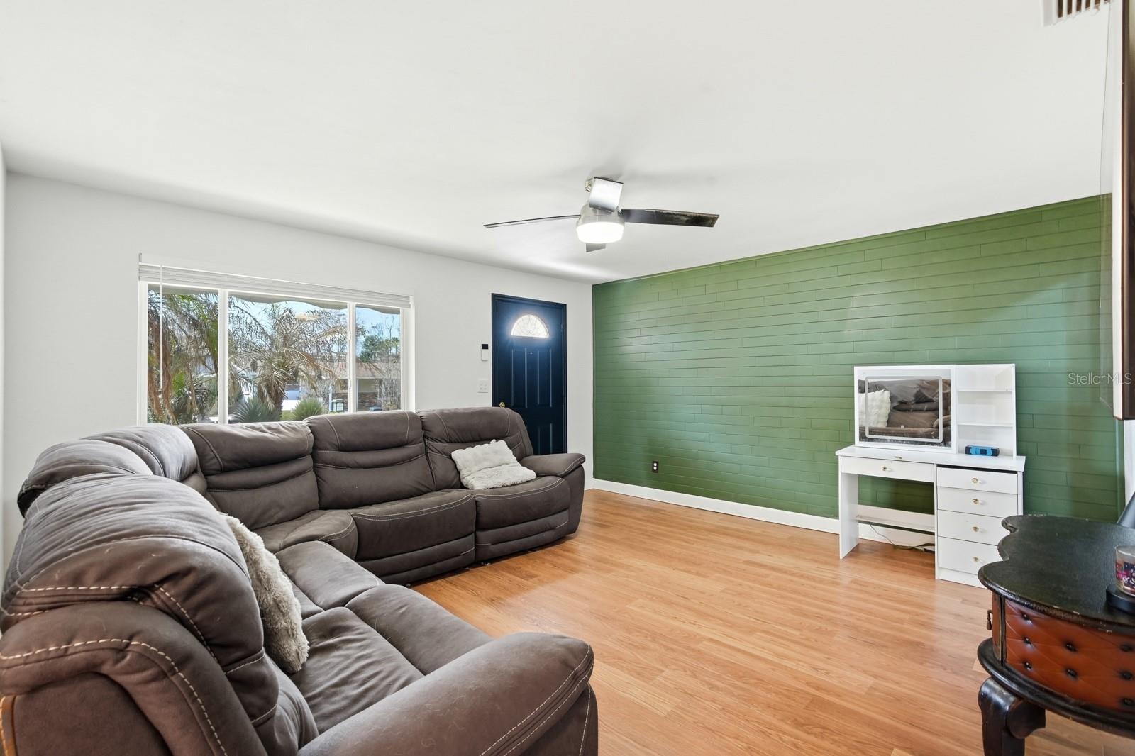 HANNA LT 14 BLK 20 M & C HOLLY HILL - Residential