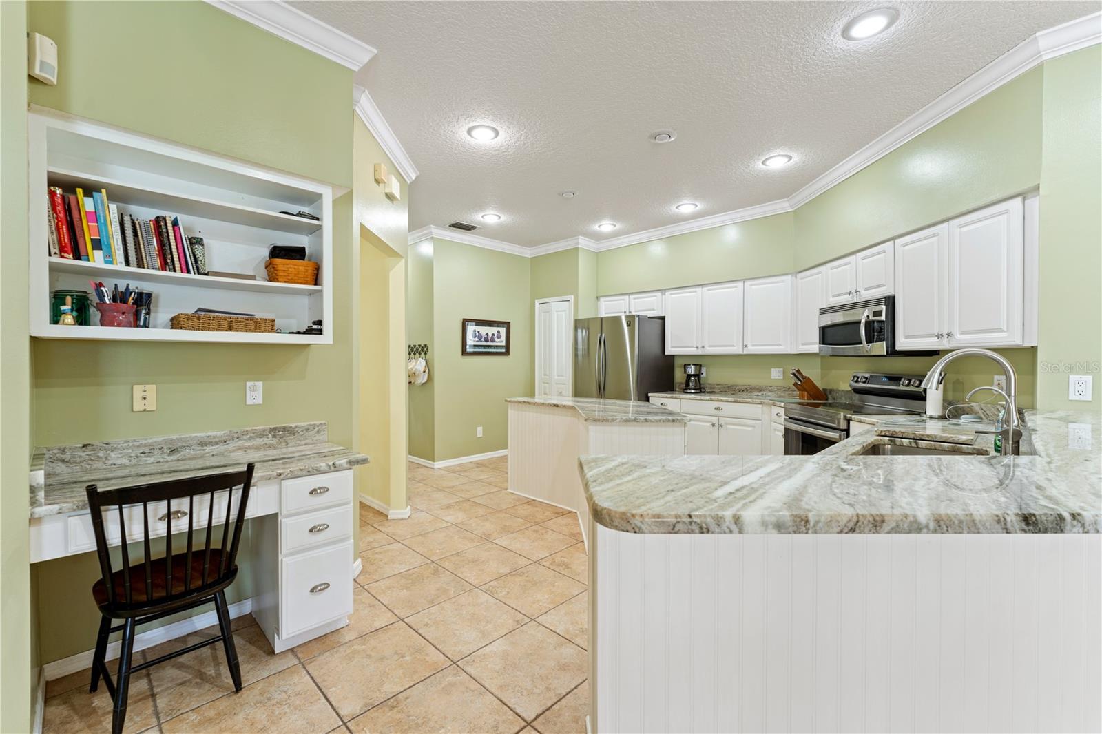 HUNTER'S GREEN, HUNTERS GREEN - Residential