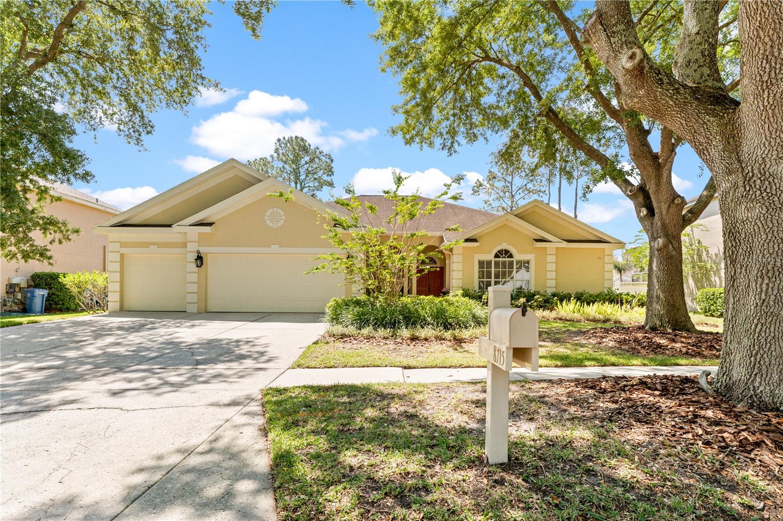 HUNTER'S GREEN, HUNTERS GREEN - Residential