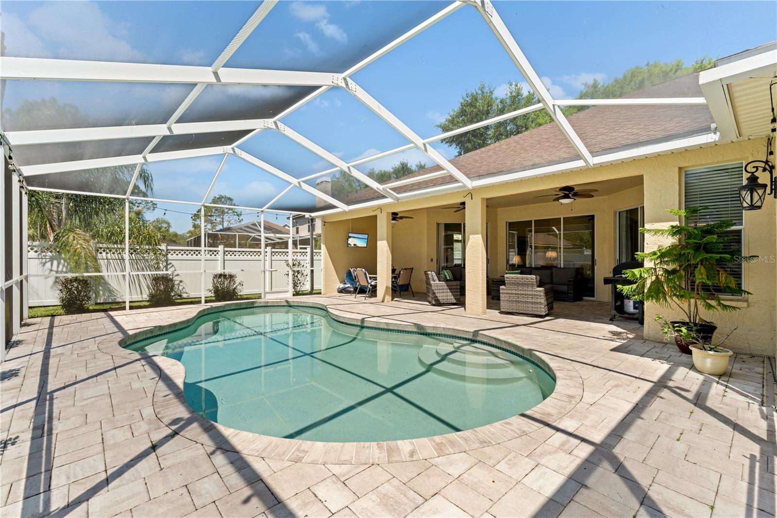 HUNTER'S GREEN, HUNTERS GREEN - Residential