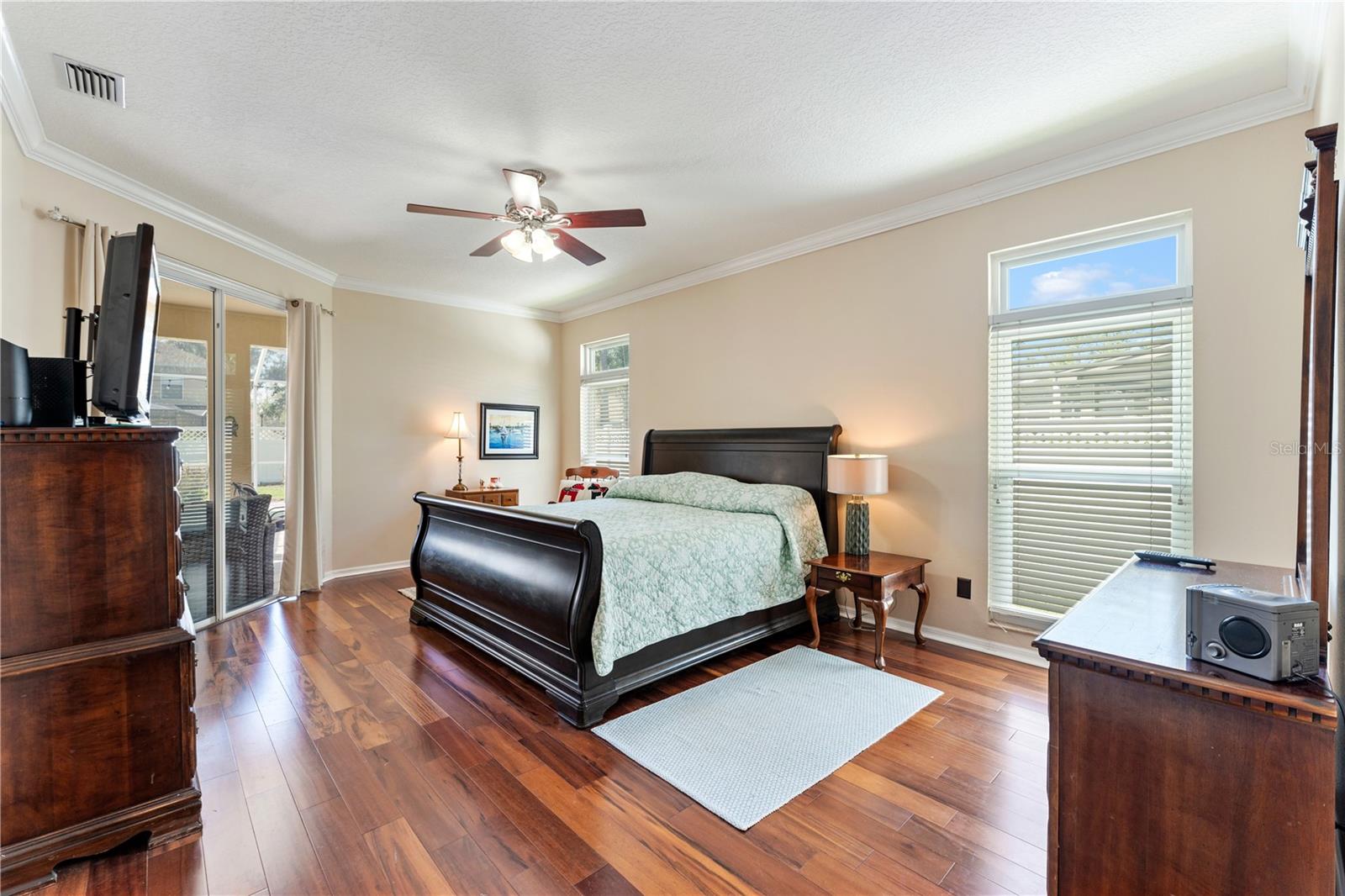 HUNTER'S GREEN, HUNTERS GREEN - Residential