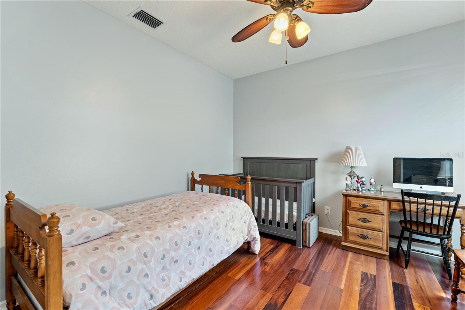 HUNTER'S GREEN, HUNTERS GREEN - Residential