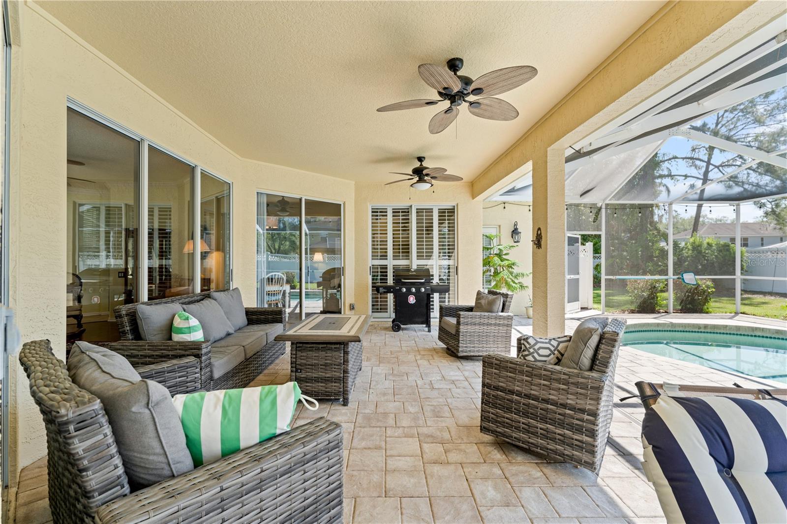 HUNTER'S GREEN, HUNTERS GREEN - Residential