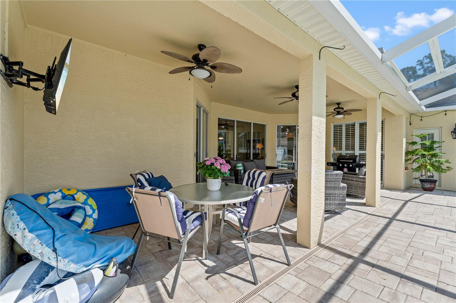 HUNTER'S GREEN, HUNTERS GREEN - Residential