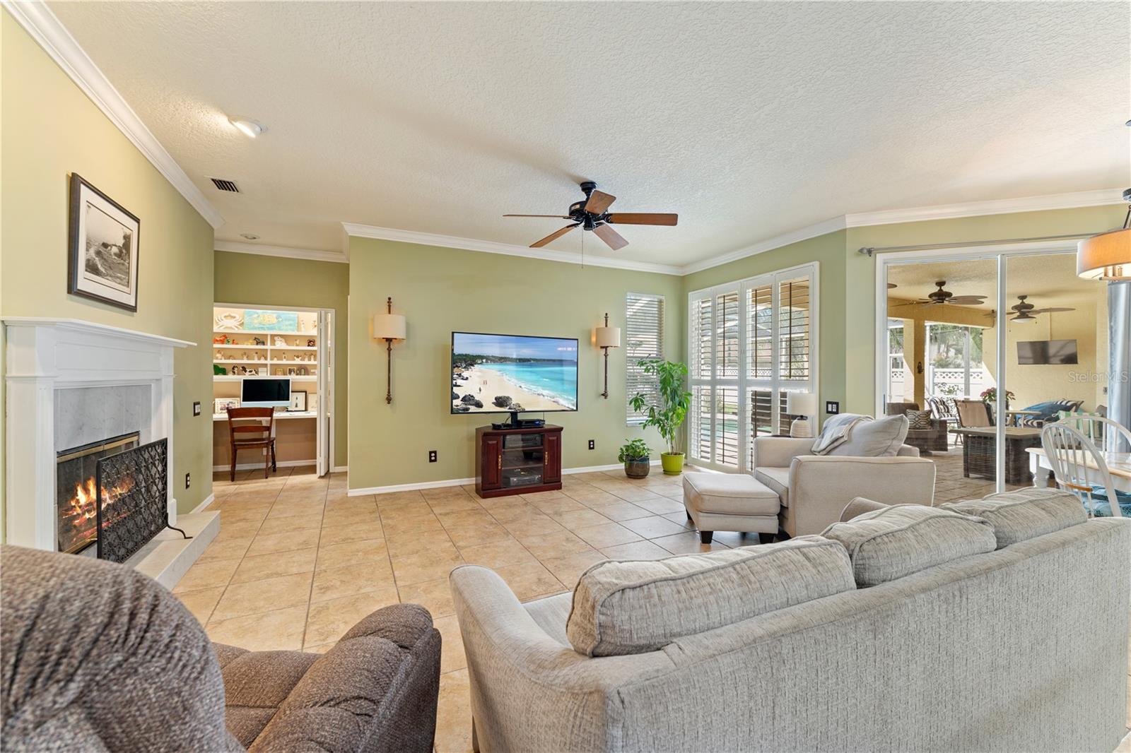 HUNTER'S GREEN, HUNTERS GREEN - Residential