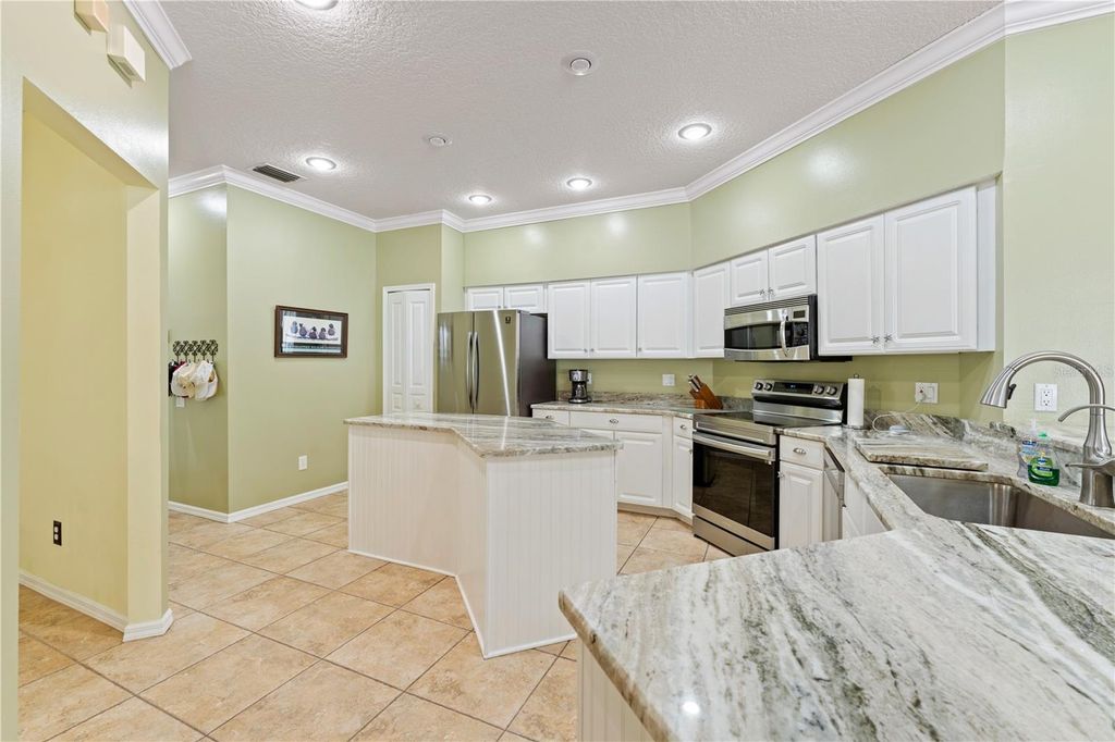 Photo of 8715 Hidden Green Lane, Tampa, FL 33647 (MLS # TB8497951)
