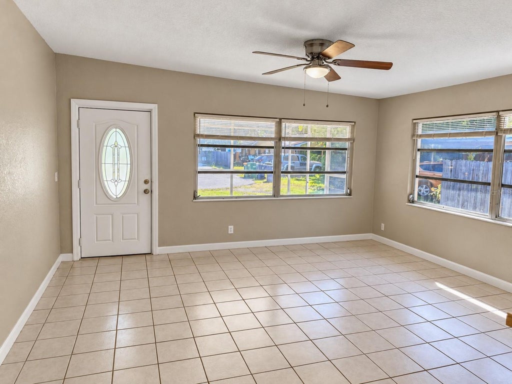 Photo of 10722 53rd Avenue N, St Petersburg, FL 33708 (MLS # TB8554992)