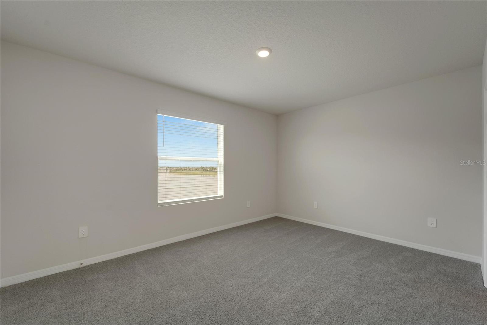 STAR FARMS AT LAKEWOOD RANCH - Residential Lease