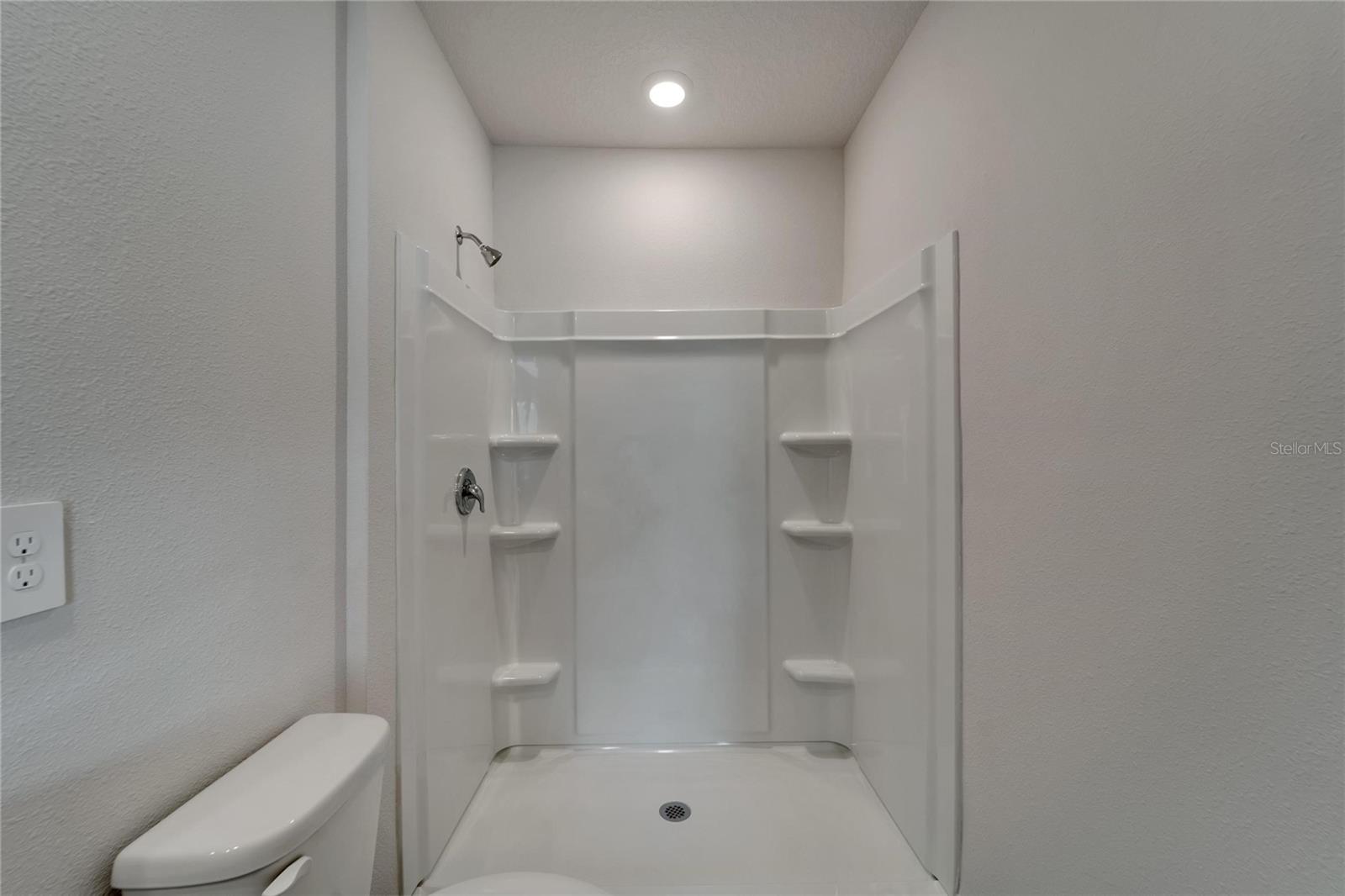 STAR FARMS AT LAKEWOOD RANCH - Residential Lease