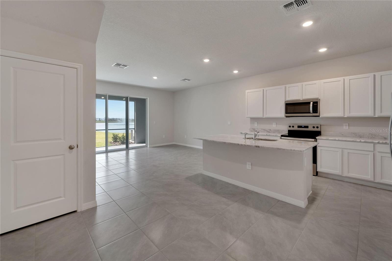 STAR FARMS AT LAKEWOOD RANCH - Residential Lease