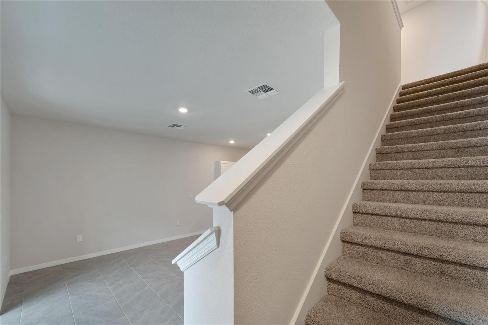 STAR FARMS AT LAKEWOOD RANCH - Residential Lease