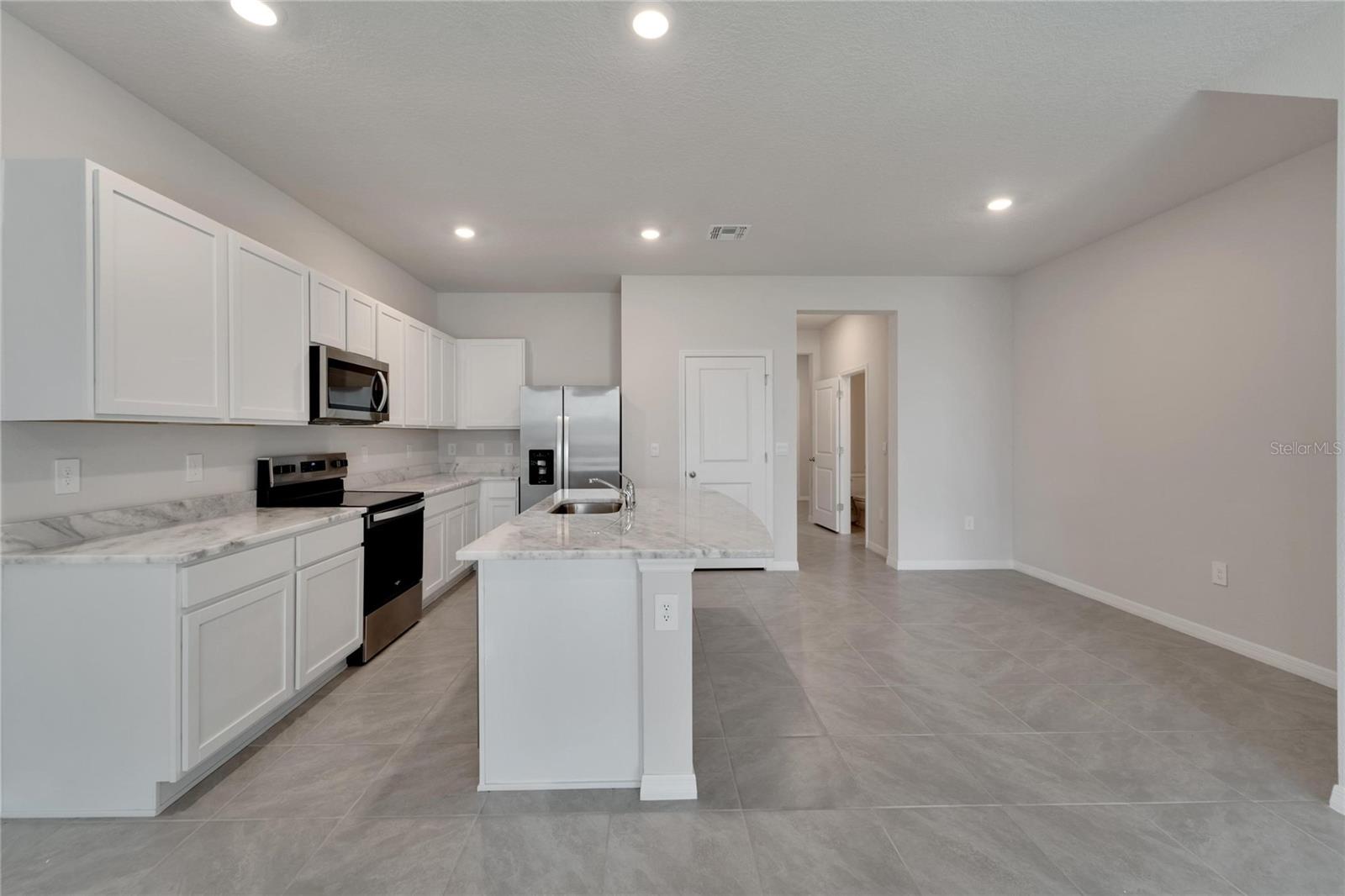 STAR FARMS AT LAKEWOOD RANCH - Residential Lease