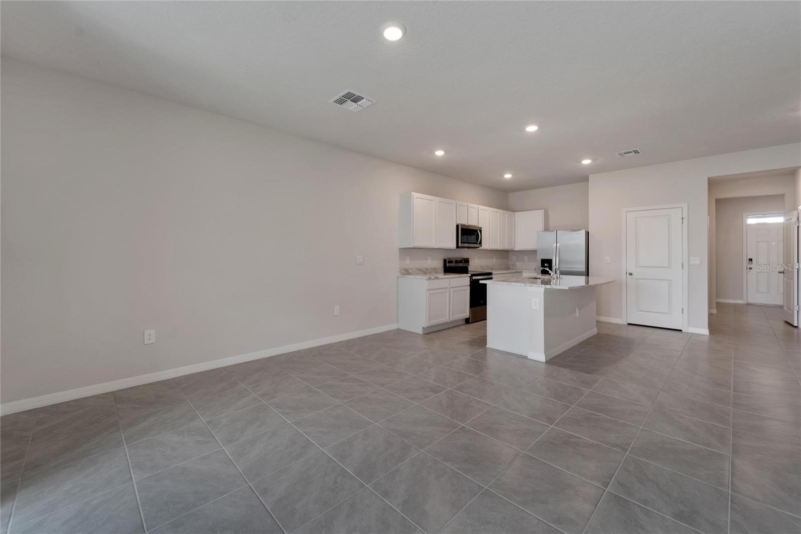STAR FARMS AT LAKEWOOD RANCH - Residential Lease