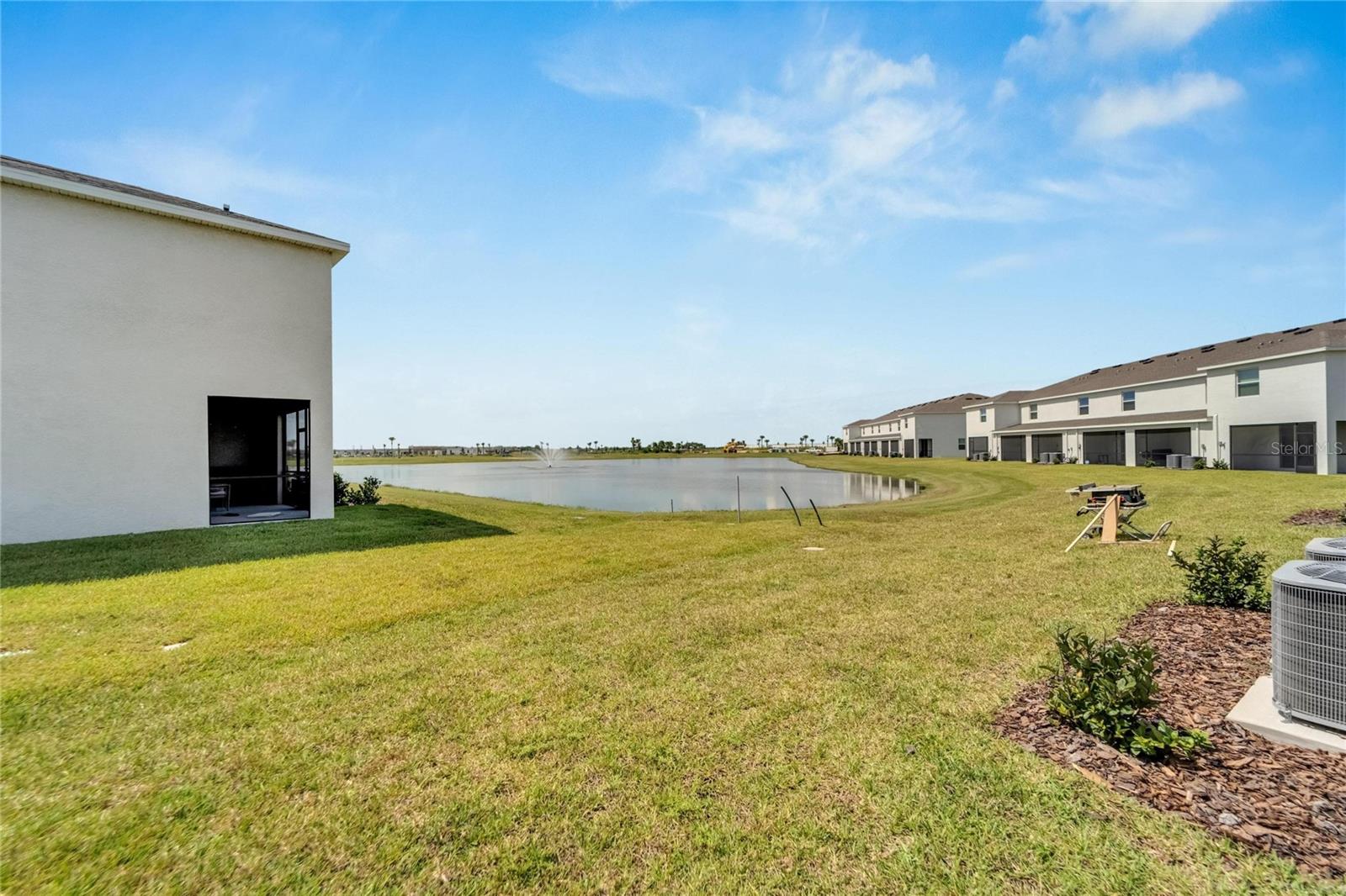 STAR FARMS AT LAKEWOOD RANCH - Residential Lease